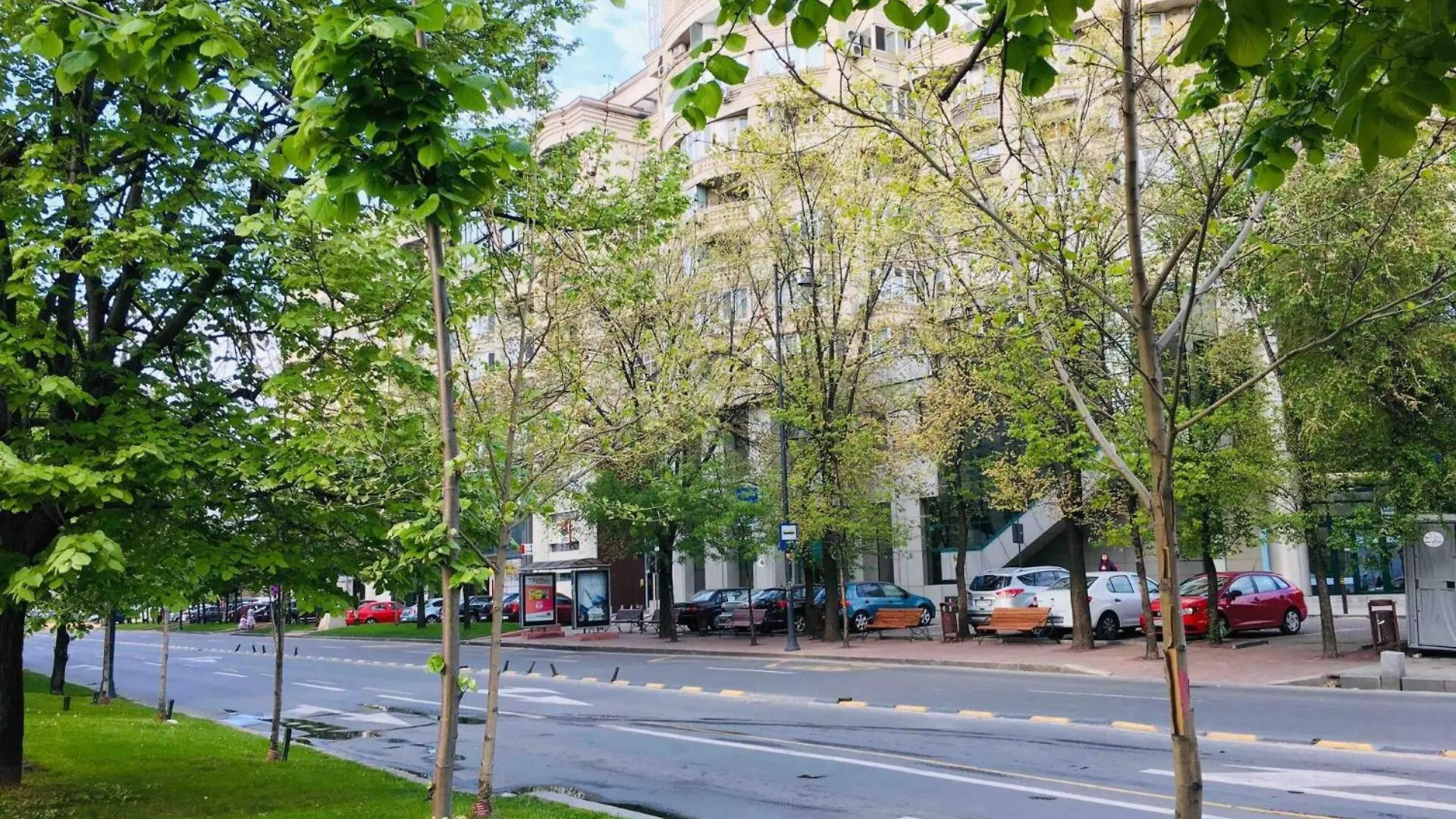 Downtown Unirii 2 Private Rooms With Shared Amenities Bukarest Lägenhet
